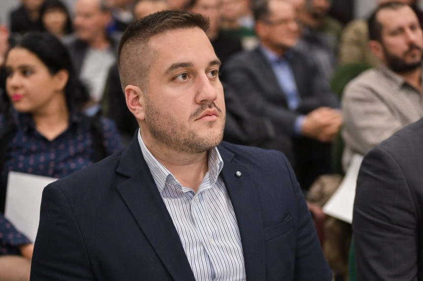 Распад предузећа: Након "Комуналца", на реду "Водовод"