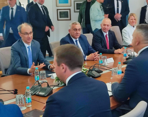 Sastanak premijera Srbije i Republike Srpske u Trebinju