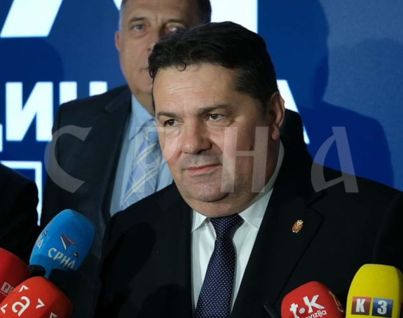 Laž je da Srpska ima plan za otcjepljenje ili samostalnost