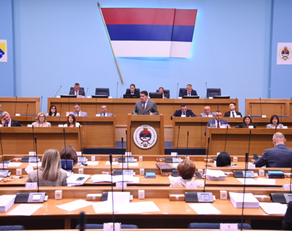 Deklaracija o zatvaranju OHR pred poslanicima (UŽIVO)