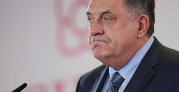 Додик потписао пријаву СНСД-а за изборе, ЦИК одлучује