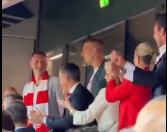 Nikola Jokić uz pivo prati finale Lige šampiona (VIDEO)
