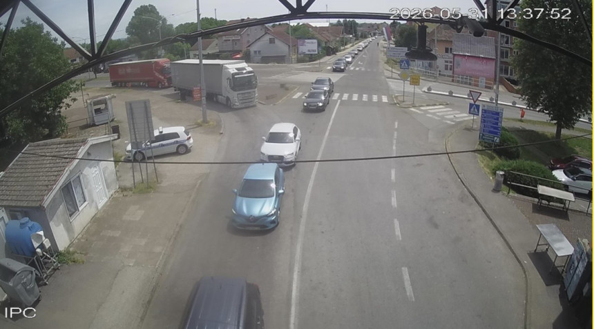 Појачан саобраћај на излазу из БиХ - ХРВ, чекање и до 2,5 сата