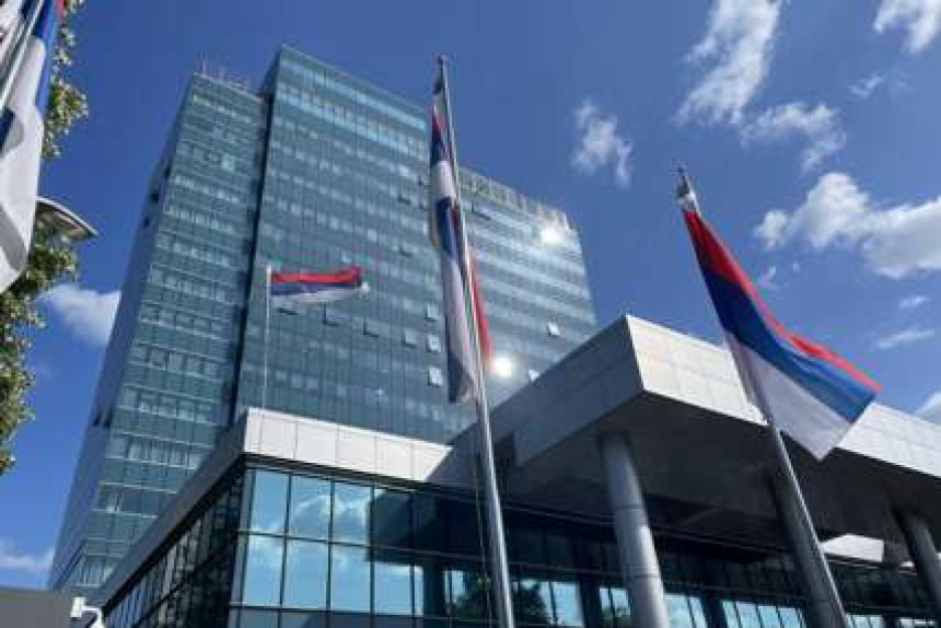Да ли бројна представништва служе привреди или личним интересима појединаца?