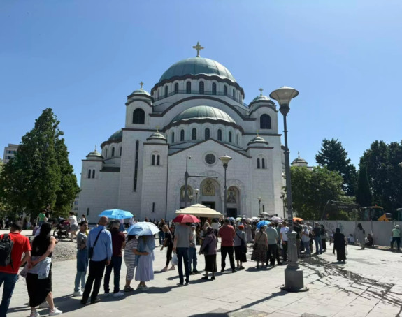 U Hramu Svetog Save podijeljeno više od 400.000 tračica