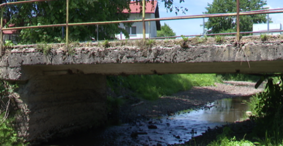 Teška mehanizacija oštetila most u Mišinom Hanu