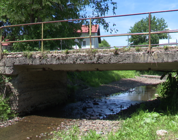 Teška mehanizacija oštetila most u Mišinom Hanu