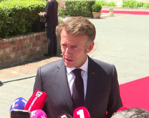 Makron: Srbija naporno radi i ima evropsku budućnost