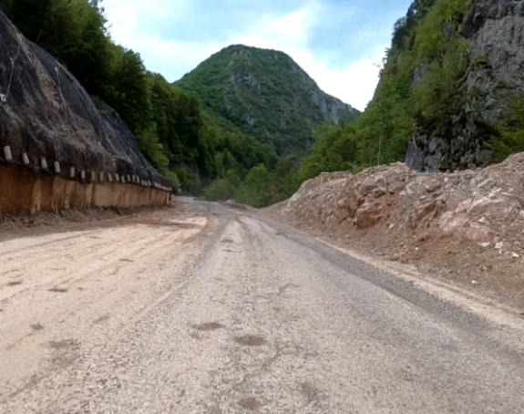 Nestale milijarde KM za puteve koje građani uplate?!