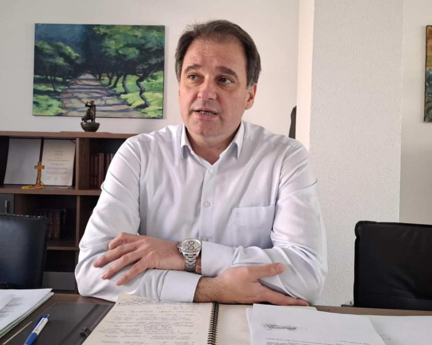 Govedarica podnosi prijavu protiv direktora koji u isto vrijeme obavlja poslove u Gacku i Novom Sadu