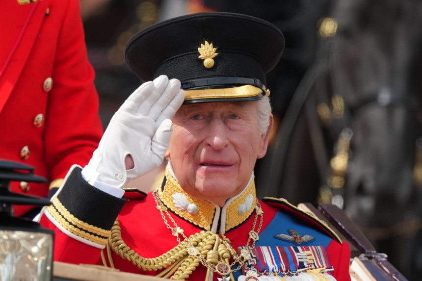 Rođendan kralja Čarlsa: Parada "Trooping the Colour"