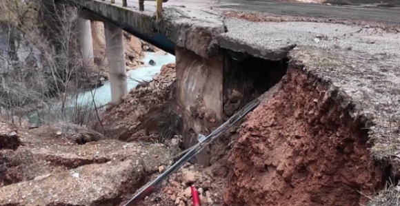 Bliže se izbori, krediti se niži, režim obećava kule i gradove