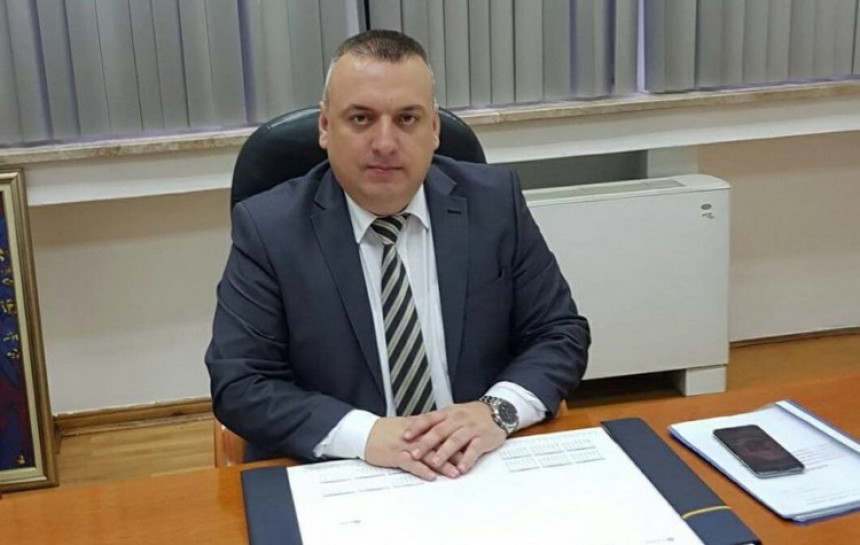 Радуловић остао без већине, тражио прекид скупштине