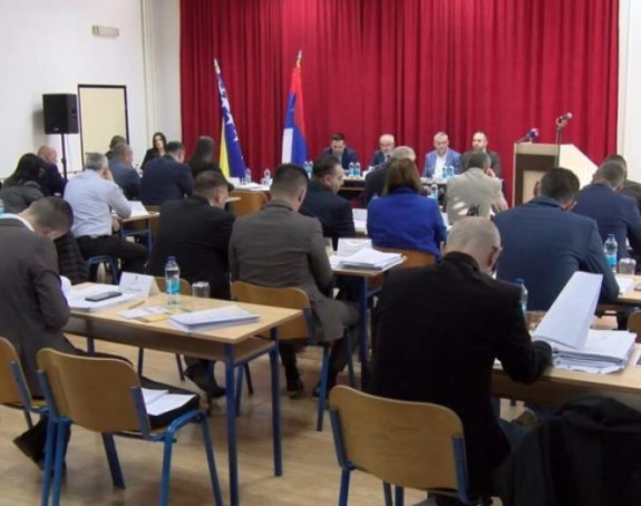 Kupuju zgradu ili izvlače novac iz budžeta za izbore