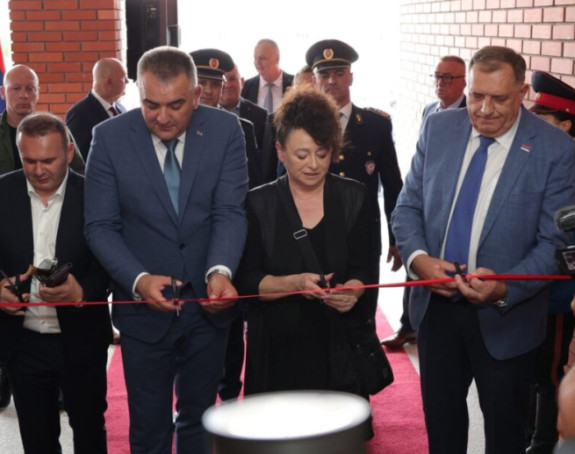 Ne može kolo bez kokana: Na otvaranju policijske stanice na Palama nema legalnog Siniše Karana, ali ima onog koga zovu predsjednik?!