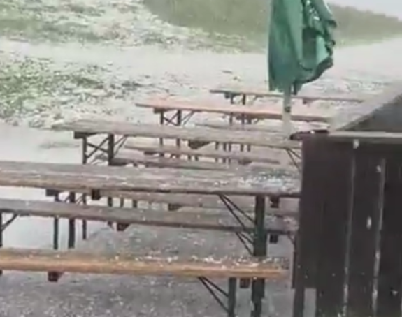 Snažno nevrijeme pogodilo Austriju i Sloveniju (VIDEO)