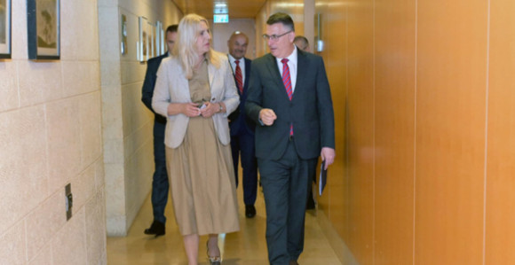 Cvijanovićeva sa Gideonom Sarom o stanju u BiH