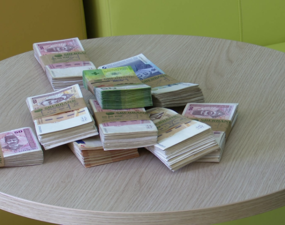 Vlada se na berzi zadužila 49, u planu još 50 miliona KM