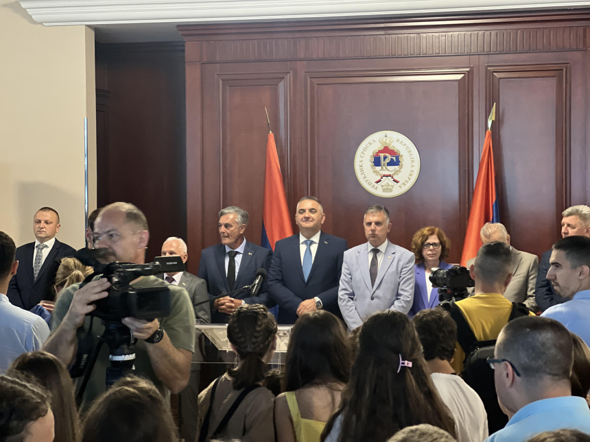 Свечани пријем дјеце са Космета у Влади Српске