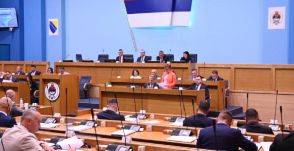 Компензације и рокаде измијениле изглед Скупштине