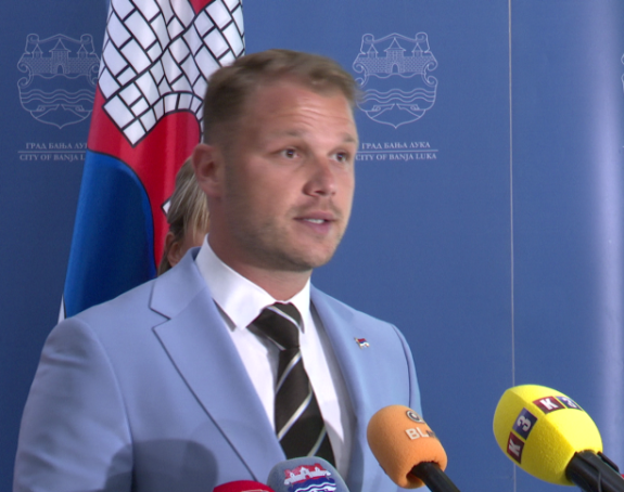 "Podržavamo veto Cvijanovićeve, to je neprihvatljivo!"