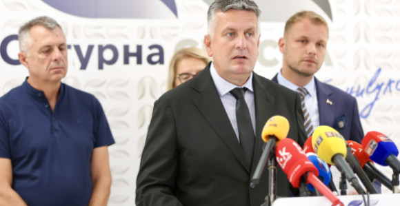 Цвијановићева нема одговоре на питања Станивуковића
