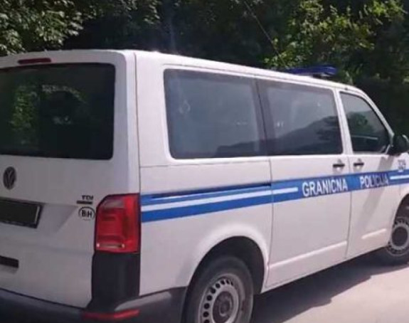 Kombi policije BiH prevozio namještaj u Hrvatsku?