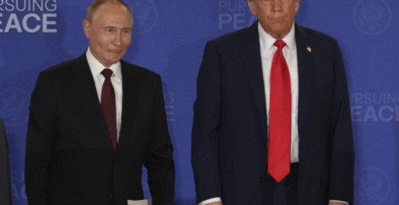 Путин честитао Трампу 250 година независности САД