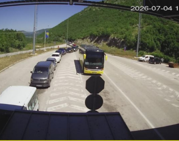 Na više graničnih prelaza u BiH duge kolone vozila