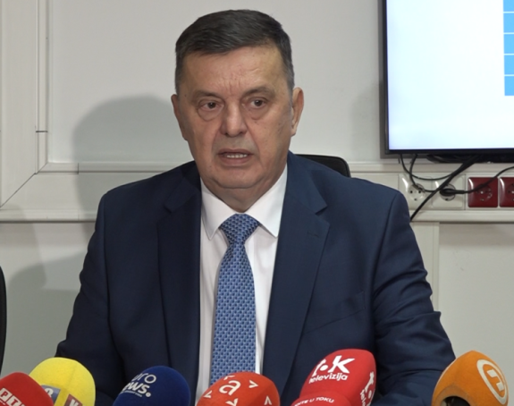 Да није избора да ли би почела примјена овог закона?