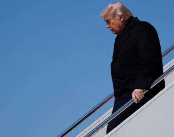 Aerodrom u Palm Biču preimenovan u Donald Dž. Tramp
