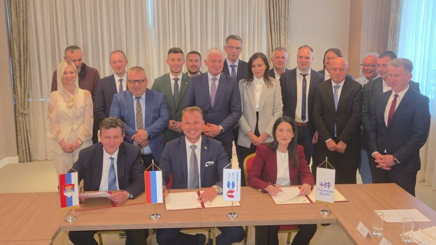 Srpska mora služiti građanima, a ne otuđenoj vlasti