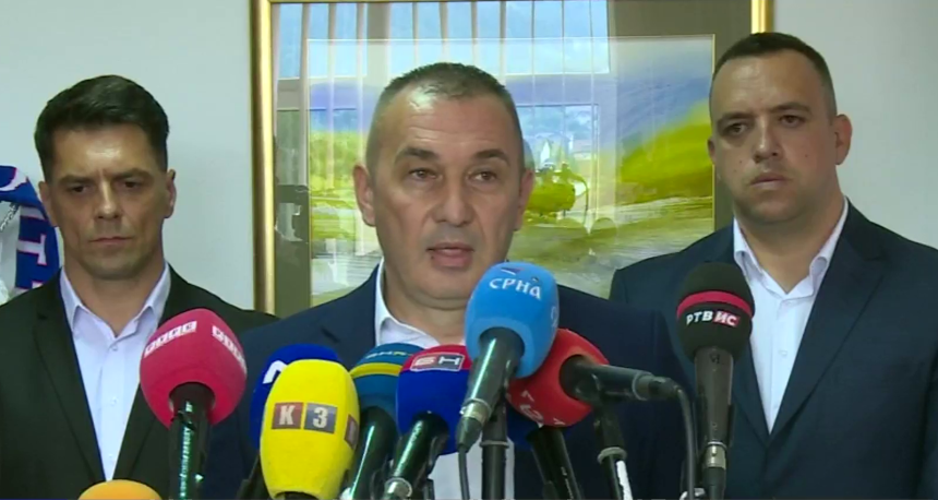 Notorna je laž je da u diskoteci na Palama pripadnici MUP-a nisu upotrebili prekomjernu silu (VIDEO)