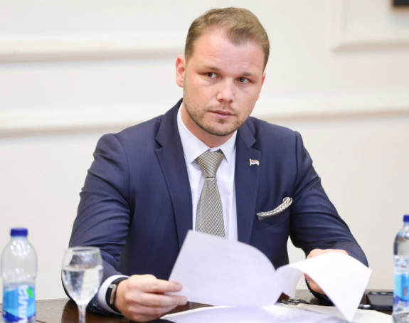Minićeva izjava o dešavanju na Palama nedopustiva i nevjerovatna