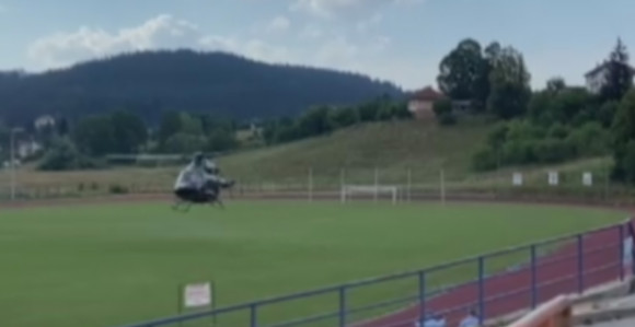 Dodik izigrava predsjednika Srpske, stigao na Pale policijskim helikopterom, obezbjeđivale ga jake policijske snage (VIDEO i FOTO)
