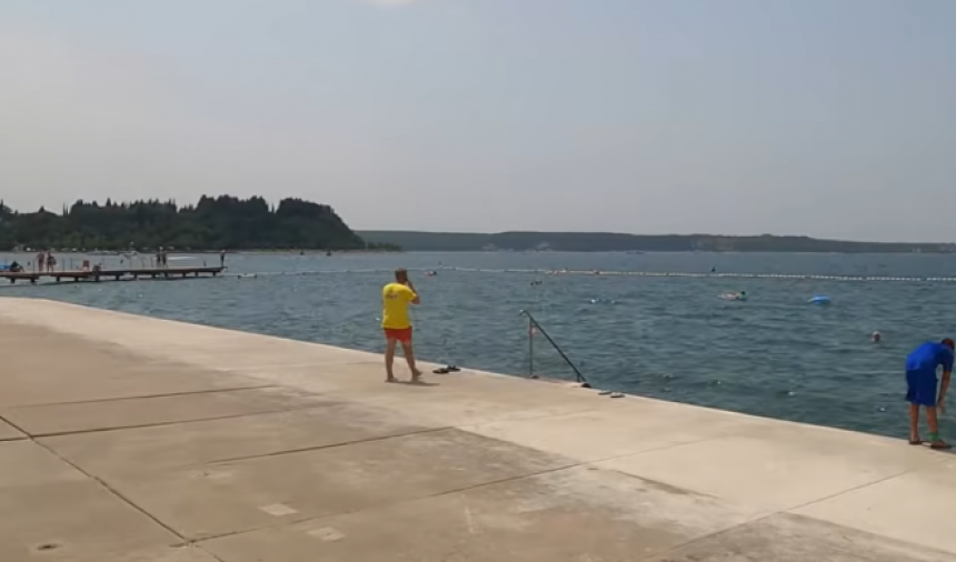 Затворена плажа у Порторожу због изливања горива