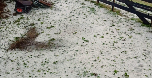 Šokantni prizori s Vlašića: Led prekrio planinu usred ljeta