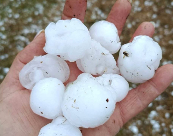 Snažno nevrijeme pogodilo Nevesinje (VIDEO/FOTO)