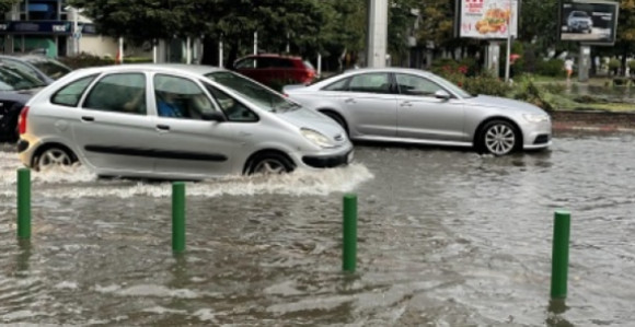 Tokom nevremena u Skoplju 15 povrijeđenih osoba