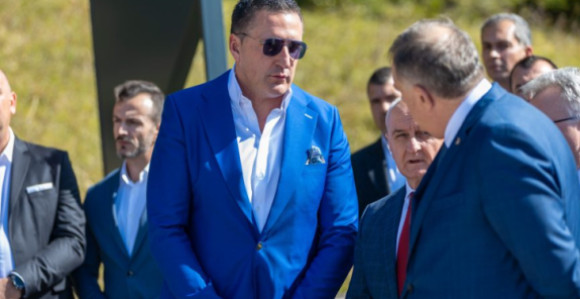 Недељко Елек одбио да преда фотељу Сарајево -гаса