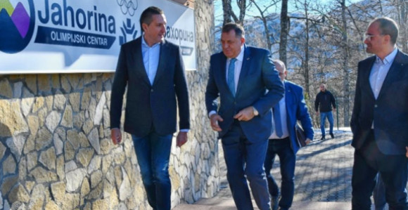 Недељко Елек – од некретнина у истој згради са Додиком у Београду до избацивања из СНСД