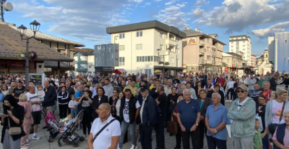 Upućen poziv MUP-u i Tužilaštvu Srpske da istraže prebijanje mladića sa Pala