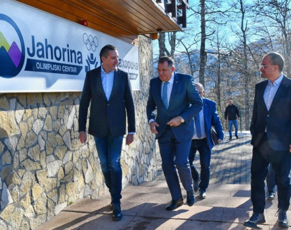 Elek - od nekretnina u zgradi sa Dodikom u BG do izbacivanja iz SNSD