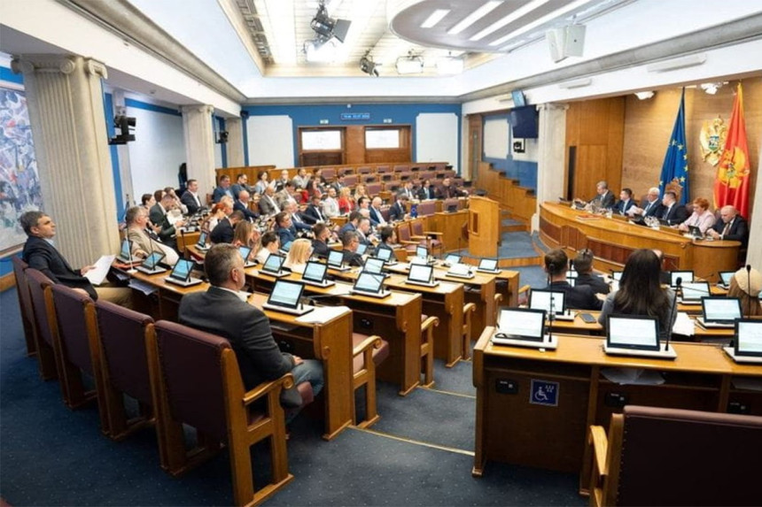 Скупштина Црне Горе изгласала реконструкцију владе