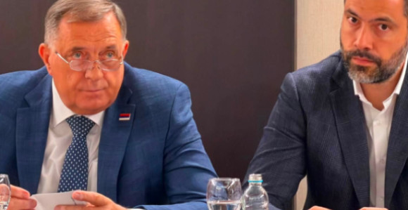 Analitičari i opozicija upozoravaju: Zloupotreba javnih resursa i podataka glavno oružje režima pred izbore