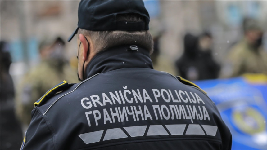 Pripadnik Granične policije lažirao prelaske granice