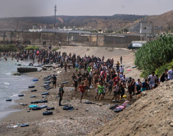 Novi pokušaj upada migranata, rastjerani suzavcem