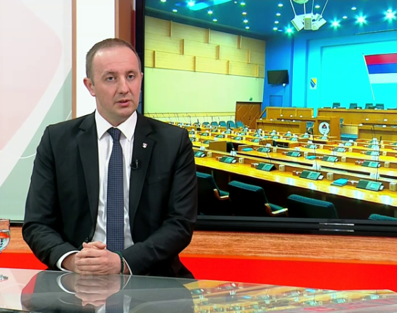 Bodiroga poručio Miniću: Zahvaljujući politici SNSD-a Srpska je oaza za pranje novca, privredni kriminal, korupciju, bogaćenje sumnjivih osoba i tragičnih događaja!