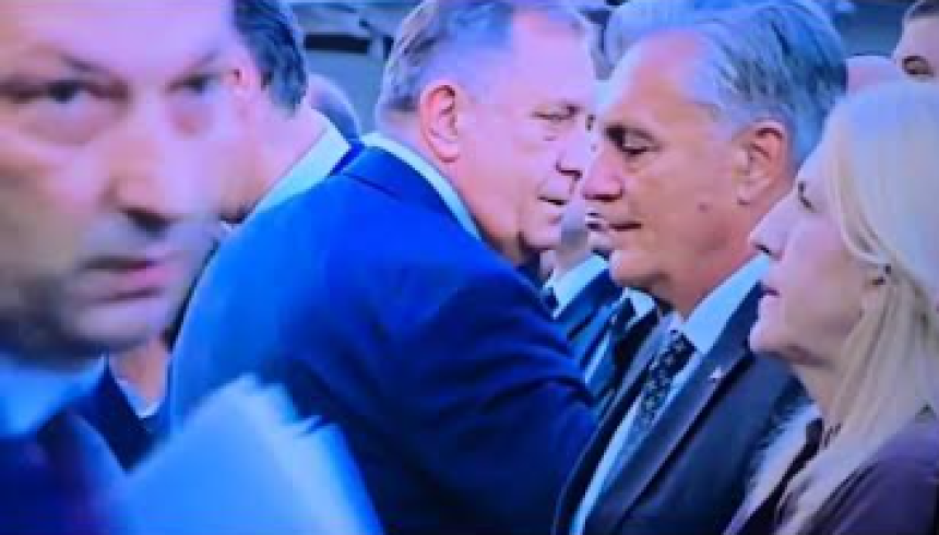 Dodik ponizio Srbe: Predsjedniku Republike Srpske nije dozvolio da govori na obilježavanju "Oluje"