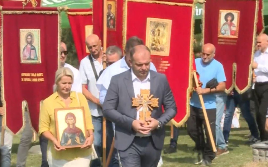 Зворник обиљежио крсну славу града - Свету Петку Трнову